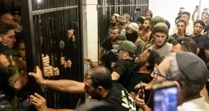 İsrail’de askeri üs işgal edildi!