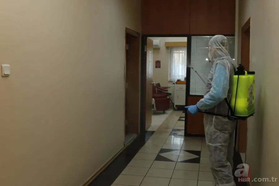 CHP'li İBB Başkanı Ekrem İmamoğlu koronavirüs ile mücadelede sınıfta kaldı! İSKİ’yi bile dezenfekte etmeye fırsat bulamadı 24