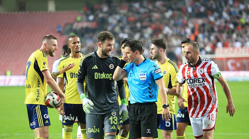 Samsunspor - Fenerbahçe maçı sonrası Tedesco'ya çok sert sözler: Ligden haberi yok