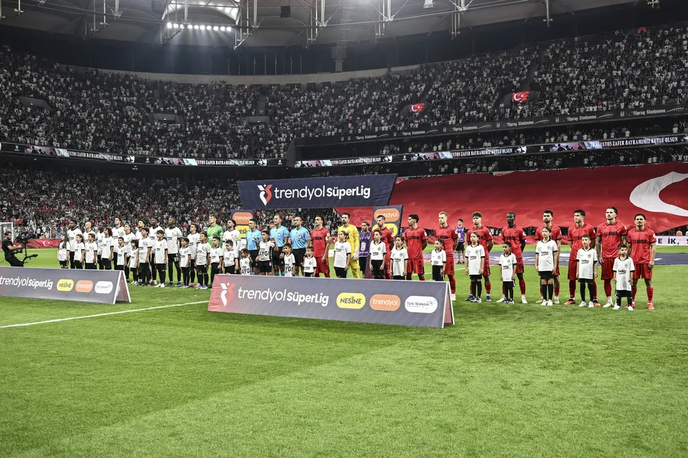 canli-anlatim-besiktas-corum-fk-1788205127906.jpg Sırp yıldız Kartal’ı uçurdu! Maç sonucu: Beşiktaş 6-2 Arca Çorum FK - 4