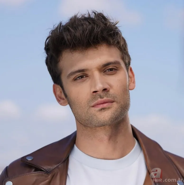 Kuryelikten oyunculuğa! Aynadaki Yabancı'nın yıldızı Caner Topçu'nun dönüşüm hikayesi... 5