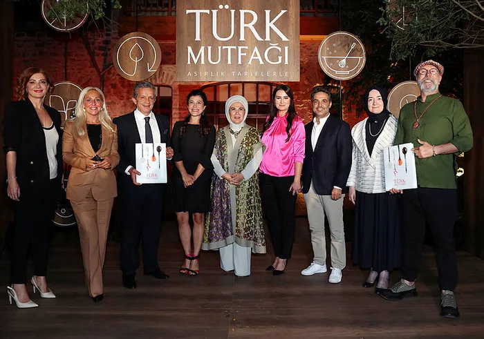 Kültür ve Turizm Bakanlığından “Asırlık Tariflerle Türk Mutfağı” kitabıyla ilgili önemli açıklama: Amaçları olumsuz algı yaratmak - 4