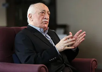 Gülen'in avukatları yurt dışına kaçtı