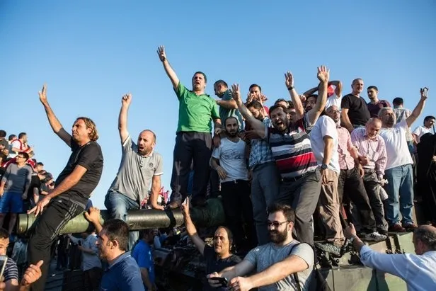 İşte dakika dakika 15 Temmuz'da yaşananlar! İhanet ve diriliş