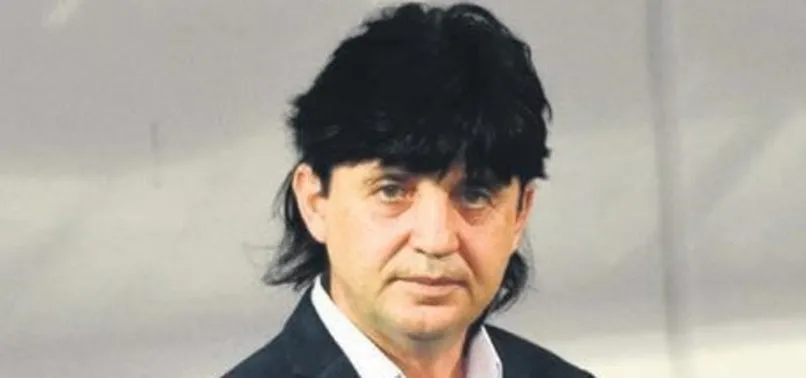 Eski Galatasaraylı Suat Kaya 20 yıllık peruğu çıkarmış, saç ektirmişti! İşte son hali