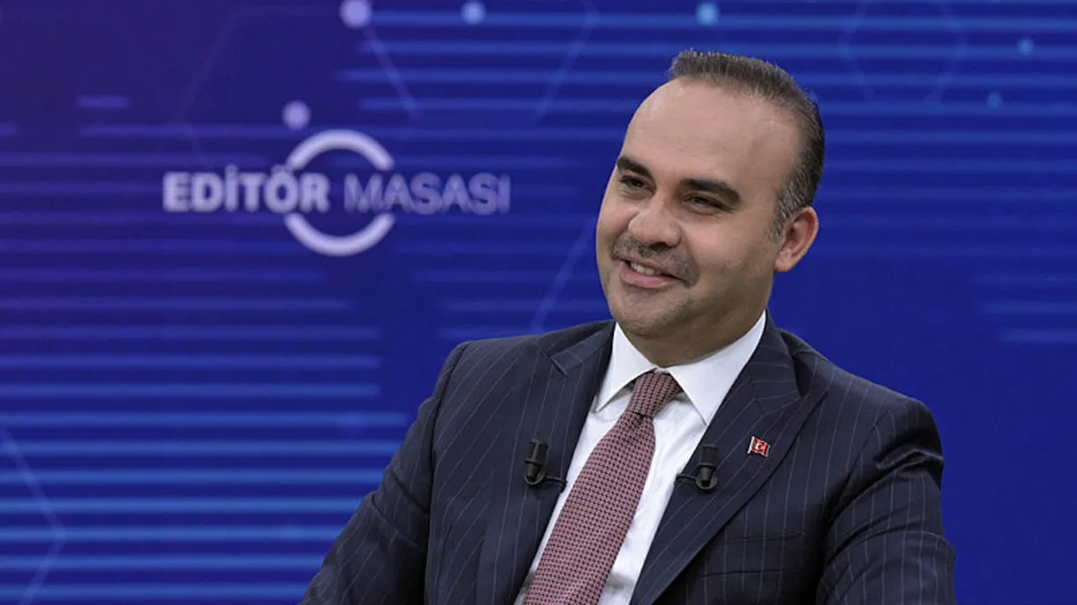 Türkiye'den otomobil hamlesi! Bakan tarih verdi: 2026'da üretime başlayacak