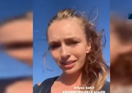 Ünlü oyuncu Yasemin Allen'dan Kilyos’taki kirliliğe tepki! İBB’ye “temizliği kim üstlenecek" çağrısı