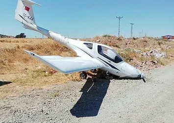 Çanakkale'de eğitim uçağı tarlaya iniş yaptı! Pilotların sağlık durumu nasıl?