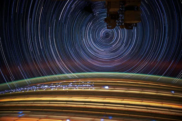 nasadan-tartismalara-yol-acan-ay-fotografi-uzaylilar-bizi-izliyor-1626637337434.jpg NASA'dan tartışmalara yol açan Ay fotoğrafı! ''Uzaylılar bizi izliyor!'' - 3