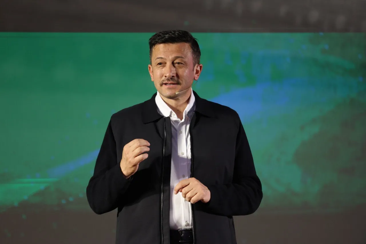 AK Parti İzmir adayı Hamza Dağ'dan gençlere yeni müjde: İlk bine giren öğrencilere 50 bin lira başarı ödülü