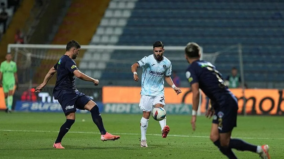 İstanbul'da gol düellosu! Kasımpaşa 2 - 2 Adana Demirspor MAÇ SONUCU