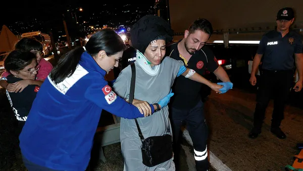 1662666351268.jpg Samsun'da zincirleme kaza! Tam 23 araç birbirine girdi! Aralarında TIR ve yolcu otobüsü de var... Çok sayıda kişi yaralandı - 4