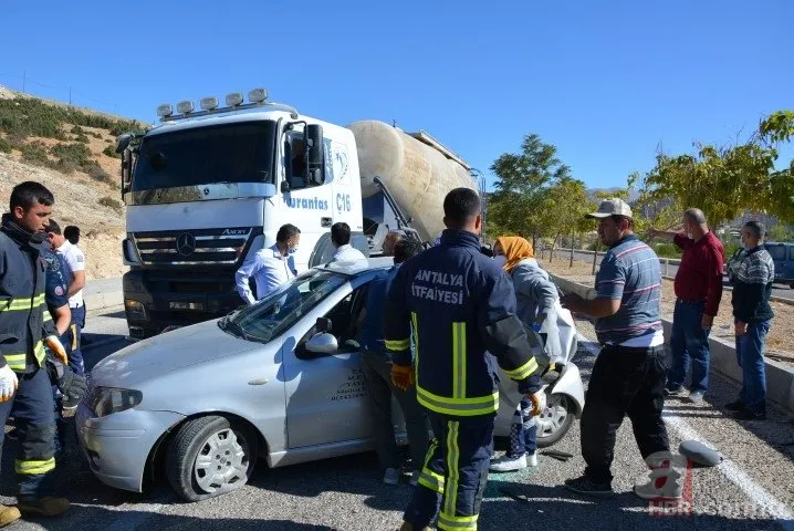 SON DAKİKA! Sürücü adayının kullandığı otomobile TIR çarptı