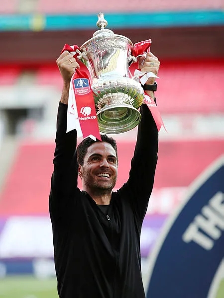 Chelsea'yi 2-1 yenen Arsenal FA Cup'ı kazandı - 1