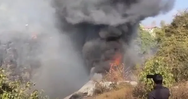 SON DAKİKA! Nepal’de yolcu uçağı düştü! 72 kişiyi taşıyordu