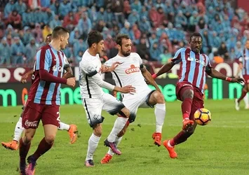 Trabzonspor, Çaykur Rizespor'la berabere kaldı