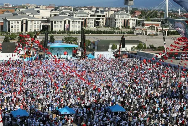 baskan-erdogandan-kocaelideki-toplu-acilis-toreninde-millet-ittifakina-yuklendi-curcuna-masasini-birkac-aday-c-1659826094850.jpg Başkan Erdoğan'dan Kocaeli'deki toplu açılış töreninde Millet İttifakı'na yüklendi: Curcuna masasını birkaç aday çıkaracak kapasitede görüyorum - 8