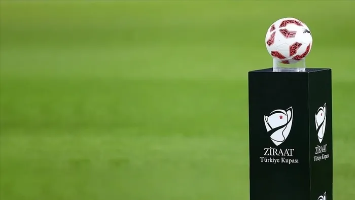 ziraat-turkiye-kupasinda-3-eleme-turu-heyecani-eslesmeler-belli-oldu-1758888471929.jpeg Ziraat Türkiye Kupası’nda 3. eleme turu heyecanı! Eşleşmeler belli oldu - 1
