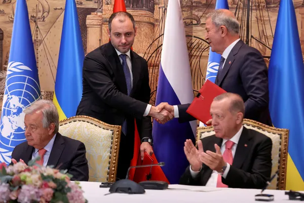ukraynadan-baskan-erdogana-tesekkur-tahil-koridoru-anlasmasi-120-gun-daha-uzatildi-1679150907336.jpg Ukrayna ve BM'den Başkan Erdoğan'a teşekkür: Tahıl Koridoru Anlaşması 120 gün daha uzatıldı - 1