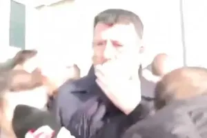 Çağlayanda CHP tiyatrosu!