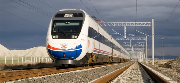 Ulaştırma ve Altyapı Bakanı Cahit Turhan’dan Kırıkkale’ye hızlı tren müjdesi