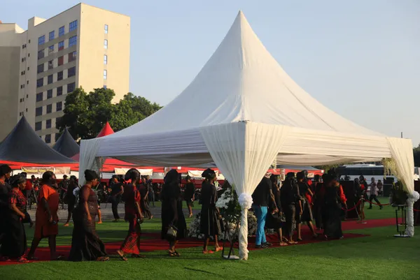 christian-atsunun-esinden-aglatan-sozler-bazen-ona-whatsapptan-mesaj-atiyorum-sadece-1707205242159.jpg Christian Atsu'nun eşi herkesi ağlattı: Bazen ona WhatsApp'tan mesaj atıyorum sadece - 4