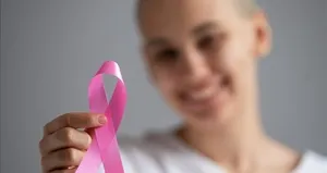 Meme kanserinde yaş ilerledikçe risk artıyor