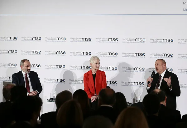 Tarihte bir ilk gerçekleşti! İlham Aliyev, Ermenistan lideri Nikol Paşinyan’ın yüzüne karşı söyledi