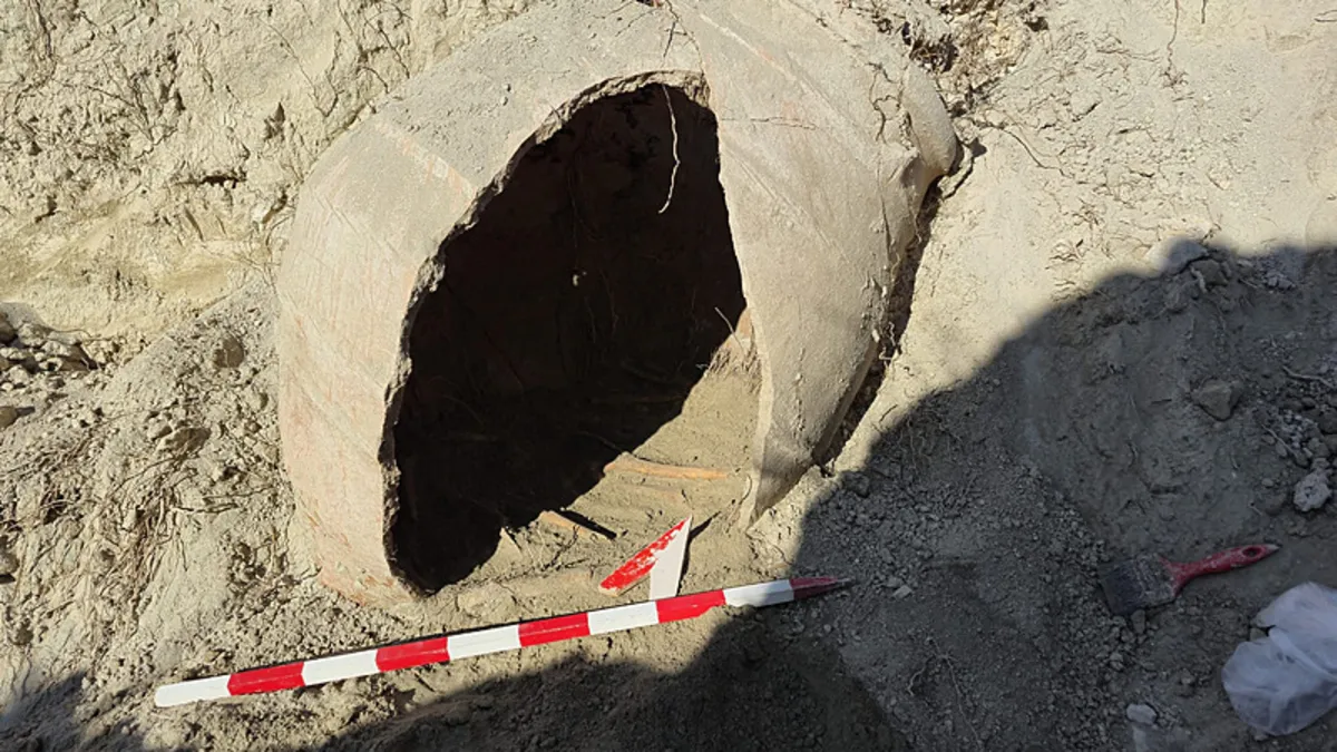 DSİ ekipleri kazı çalışmasında buldu! Küpler içinde…