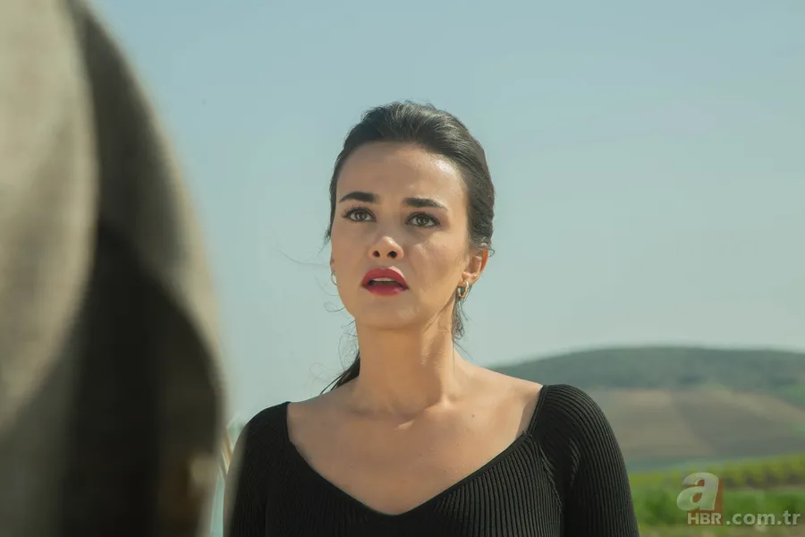 Bir Zamanlar Çukurova'nın Ümit'i Hande Soral kız kardeşiyle sosyal medyayı salladı 1