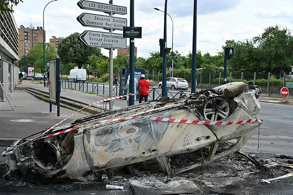 Fransa’daki protestolarda çarpıcı gerçek! Sokaklardaki kişiler aslında kim? A Haber Paris sokaklarında...