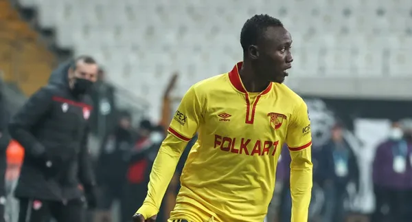 domenec-torrent-super-ligden-o-yildizi-istiyor-obinnaya-hayran-kaldi-1646333754377.jpg Domenec Torrent Süper Lig'den o yıldızı istiyor! Obinna'ya hayran kaldı - 1