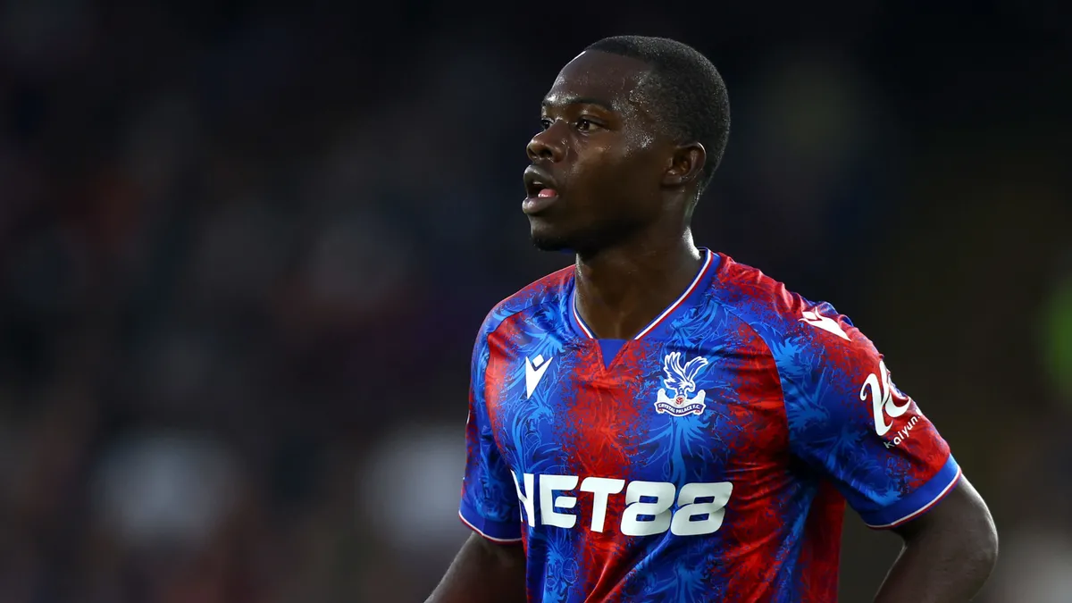 Galatasaray'dan sol bek atağı! Yıldız oyuncu ile temasa geçildi