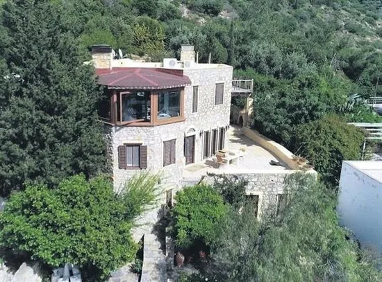 Firari Can Dündar ve ailesine tebligat gitti! 15 gün sonra kaçaklar yıkılıyor