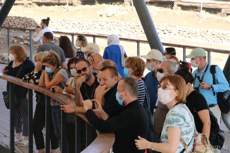 Dünyanın dört bir yanından ziyaretçi geliyor! Göbeklitepe'ye yoğun ilgi 2