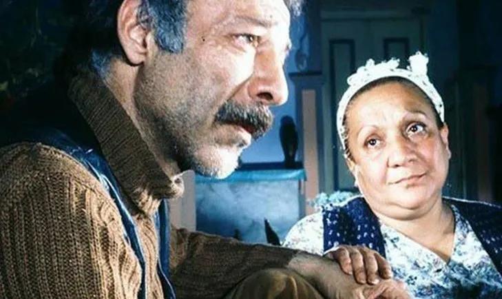 akla gelen munir ozkul ve adile