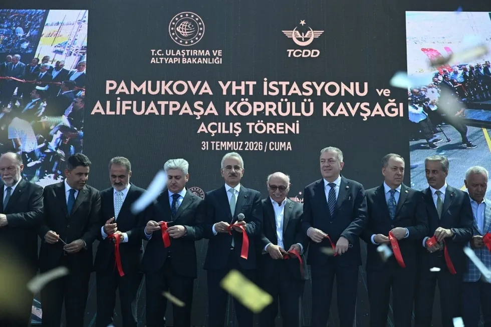Sakarya’nın ulaşım ağı güçlendi! Pamukova YHT İstasyonu ve Alifuatpaşa Köprülü Kavşağı açıldı - 2