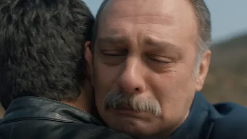 Adı Sevgi 5. bölüm 3. fragmanı izle! "Baba beni seviyor musun?"