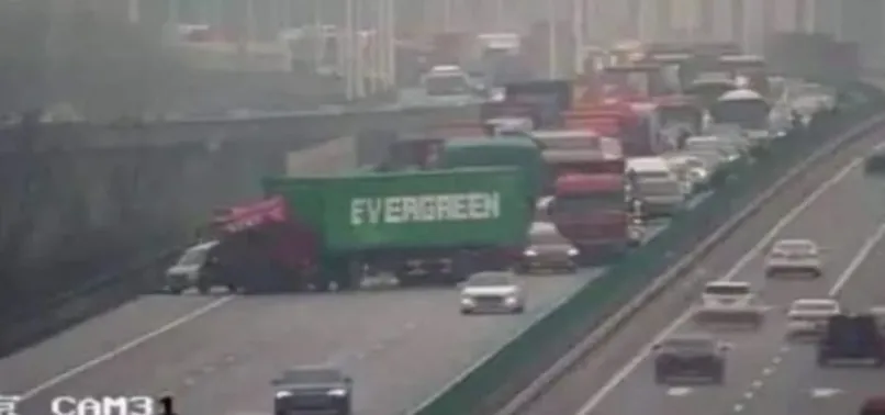 Evergreen Süveyş Kanalı'ndan sonra Çin'de ortaya çıktı!