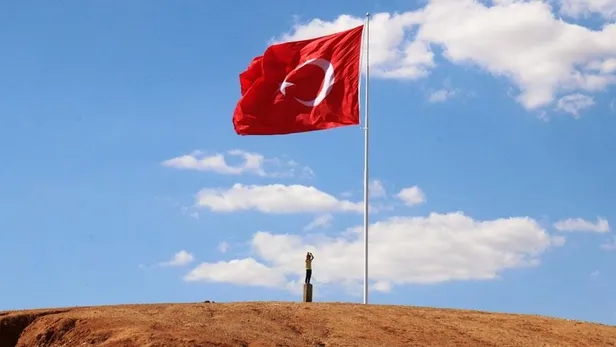 28-ekim-ogleden-sonra-resmi-tatil-mi-28-ekim-yarim-gun-mu-cuma-gunu-mesai-saat-kacta-bitiyor-1666697527681.jpg 28 Ekim yarım gün mü? Cuma günü mesai saat kaçta bitiyor? 28 Ekim öğleden sonra resmi tatil mi? - 5