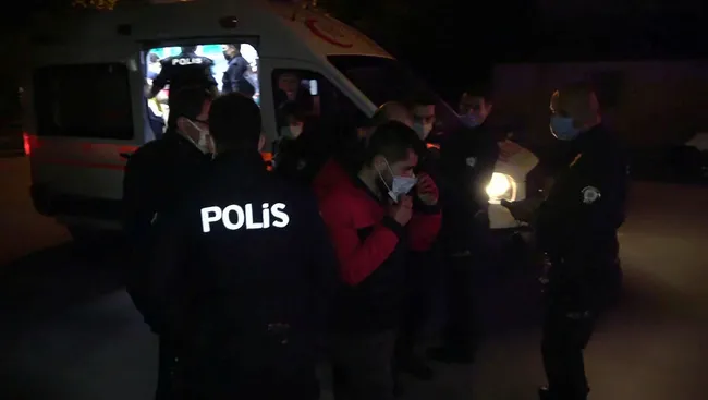 Denizli'de çocukluk arkadaşını öldüresiye bıçaklayıp tedavi olurken izledi - 5
