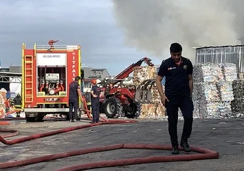 Geri dönüşüm fabrikasındaki yangın söndürüldü!