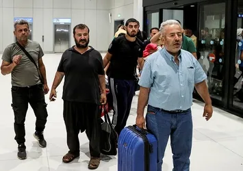 Sudan'dan askeri uçakla tahliye edilen 170 Türk vatandaşı Türkiye'ye geldi