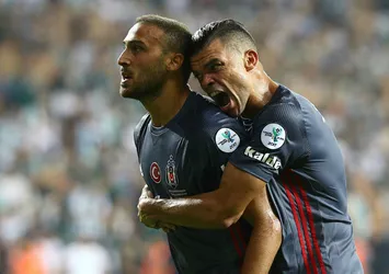 Alaves, Cenk Tosun'u istiyor