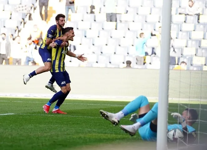 Fenerbahçe evinde paşalar gibi! Fenerbahçe 2-1 Kasımpaşa (MAÇ SONUCU-ÖZET) - 1