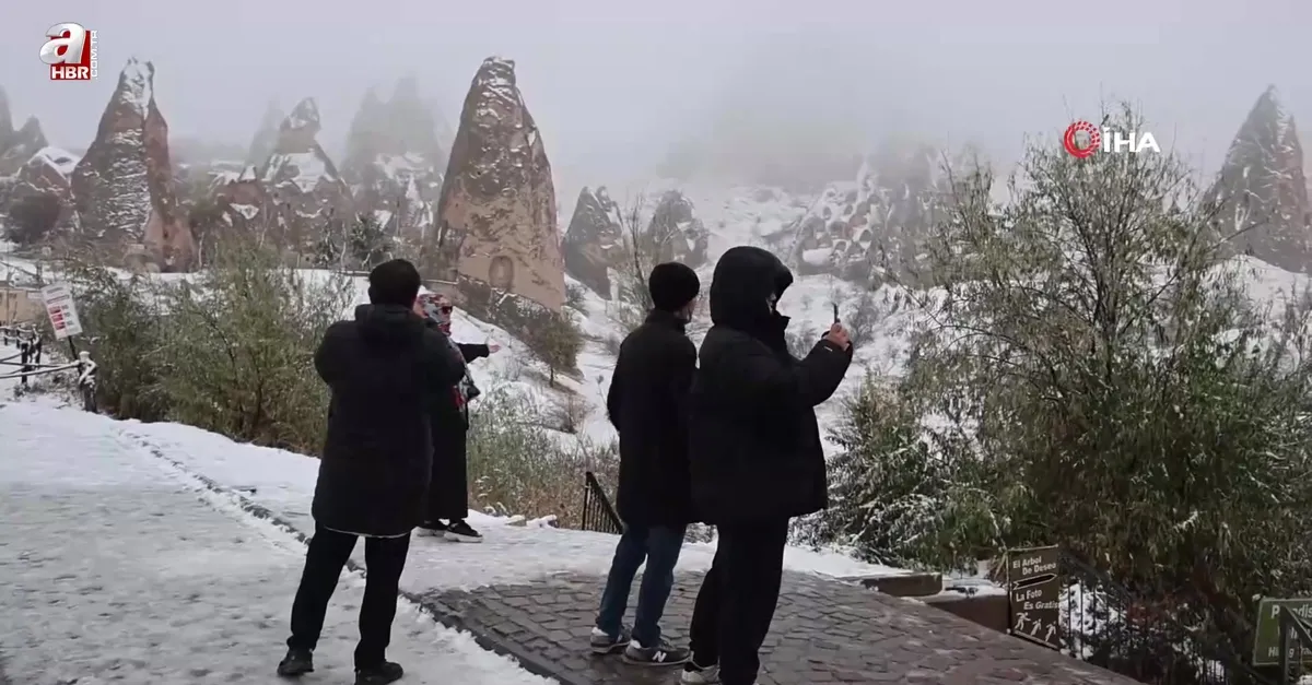 Kar Kapadokya'ya çok yakıştı