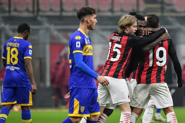 Milan Parma'ya yenilmekten son dakika golüyle kurtuldu - 2
