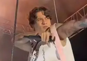 Rapçi Çakal'a konser sonrası silahlı saldırı! Ayağından vuruldu | Sağlık durumu nasıl?