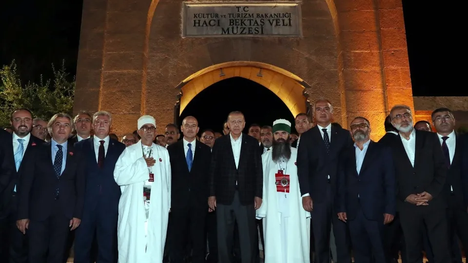 Başkan Recep Tayyip Erdoğan, Hacı Bektaş Veli Dergahı’nı ziyaret etti