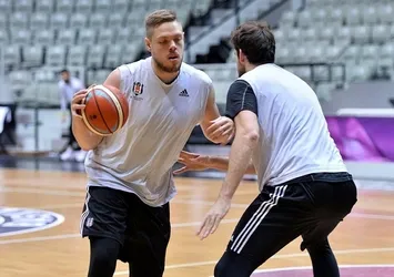 Beşiktaş Sompo Japan, Fenerbahçe'yi konuk edecek